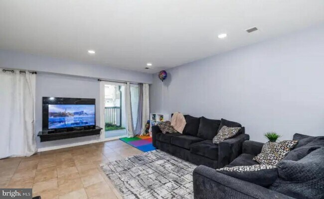 Building Photo - 3919 El Soneta Pl