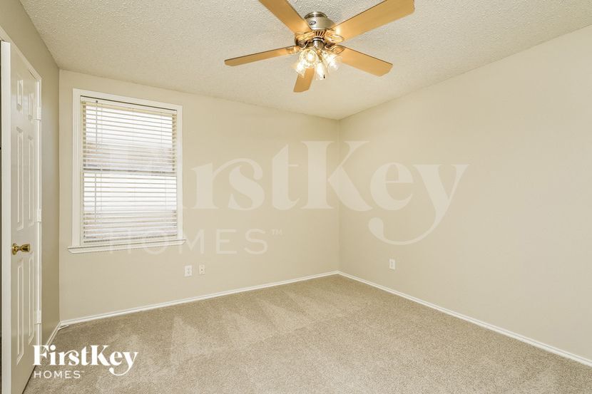 Building Photo - 508 Rocky Springs Dr