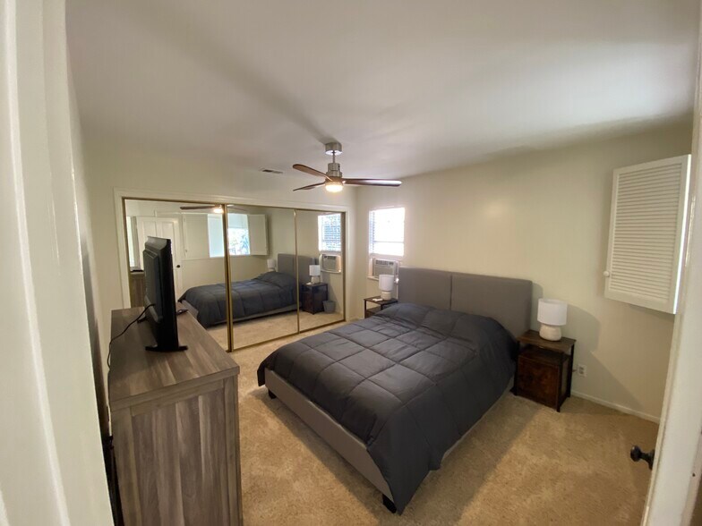 2nd bedroom - 142 Monterey Blvd