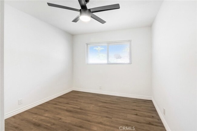 Building Photo - 1277 W 14th St