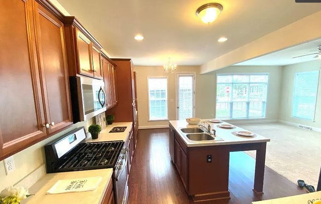 Building Photo - Outstanding Single Family Home in the awar...