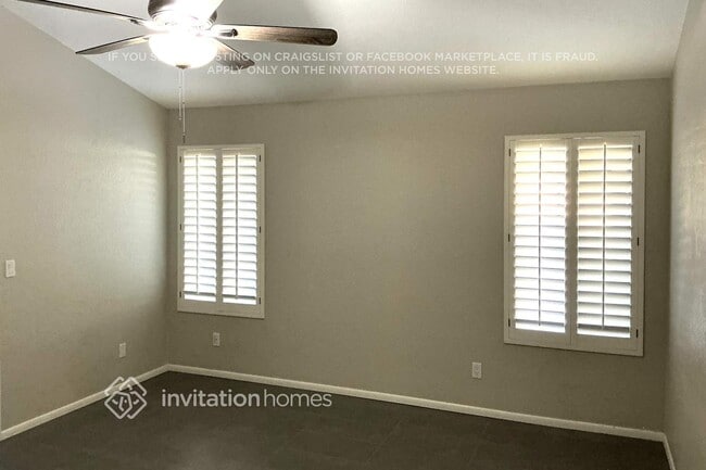 Building Photo - 5954 E Elmwood St