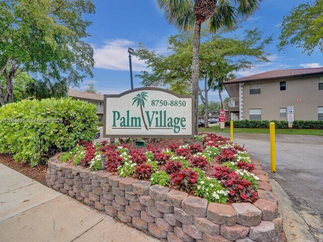 Building Photo - 8750 Royal Palm Blvd