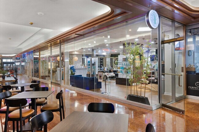 Building Photo - 1717 N Bayshore Dr