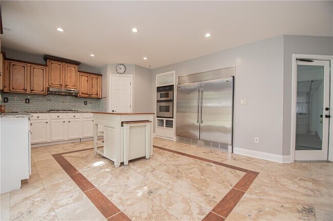 Building Photo - 1790 Tuftstown Ct