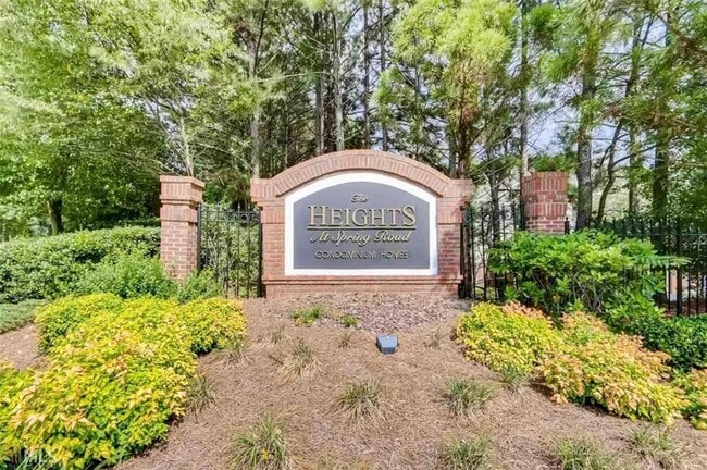 Building Photo - 711 Spring Heights Ln