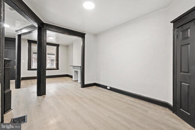 Building Photo - 2317 N 26th St
