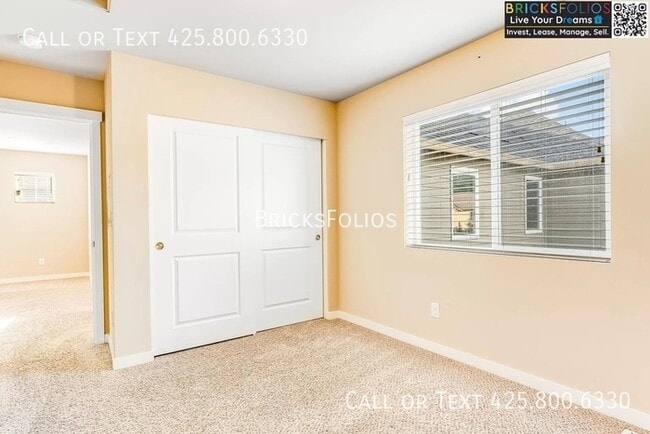 Building Photo - Serenity Meets Smart Living in Redmond Ridge