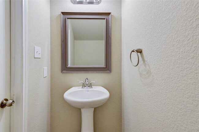Building Photo - 5915 Nodaway Creek Ct