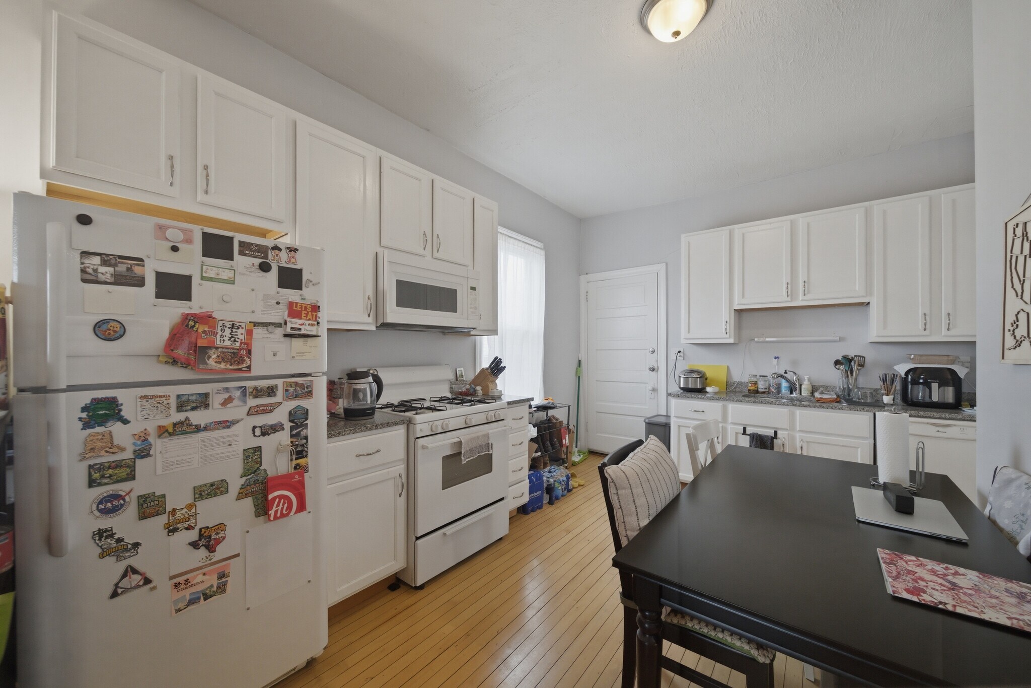 Building Photo - 3841 N Bernard St