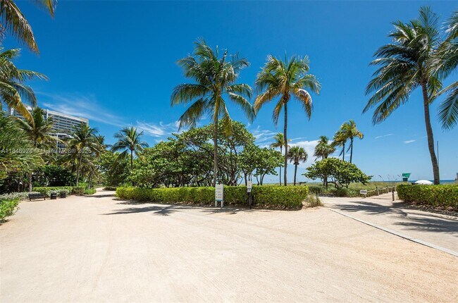 Building Photo - 10205 Collins Ave