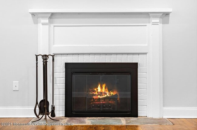 Building Photo - 495 Branch Ave