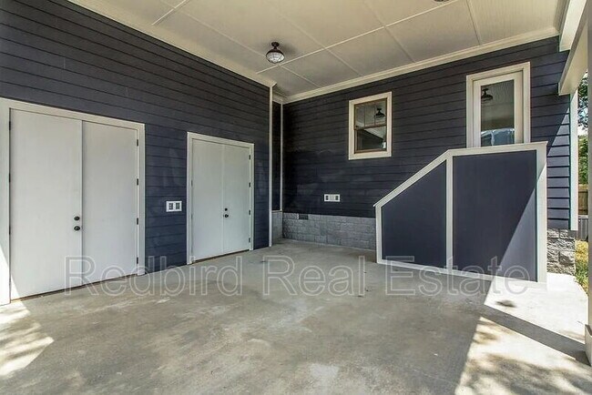 Building Photo - 1441 14th Ave S