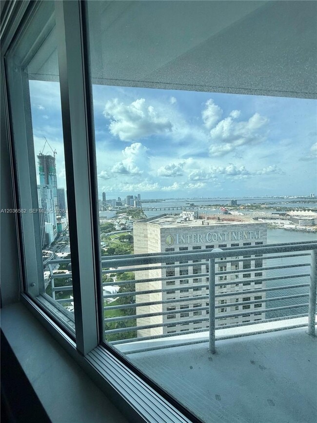 Building Photo - 335 S Biscayne Blvd
