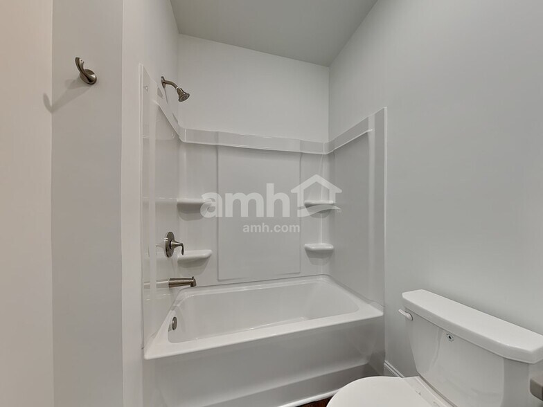 Building Photo - 846 Whatley Mill Cir SE