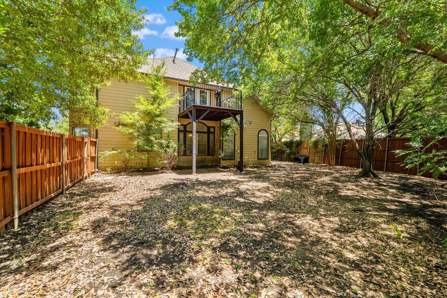 Building Photo - 9128 Cumberland Dr