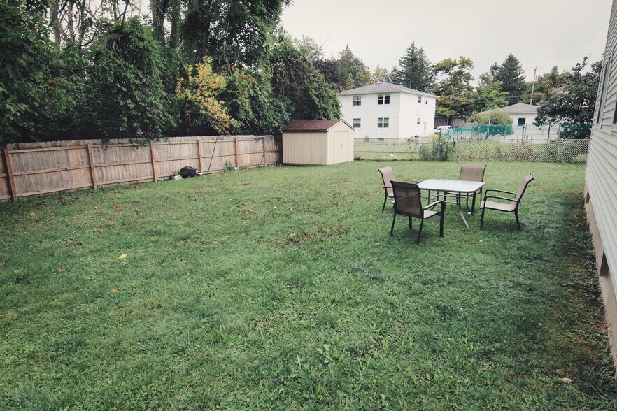 Fenced in Backyard - 5160 Roseview Ave