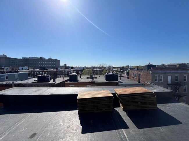 Building Photo - 58 Lubec St