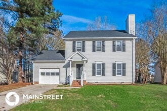Building Photo - 828 Penncross Dr