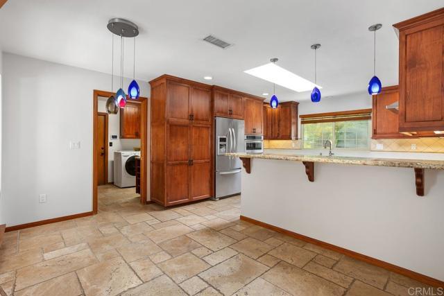 Building Photo - 4000 James Dr