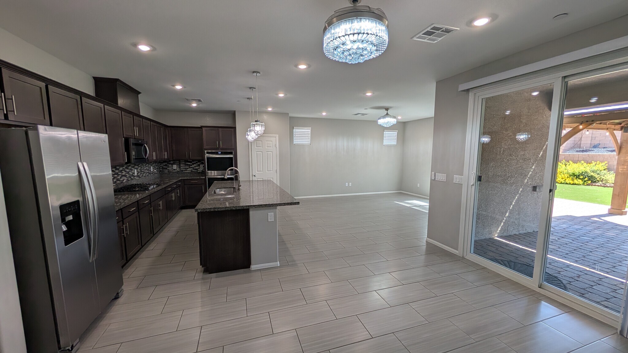 Building Photo - 653 Timberfalls Ln