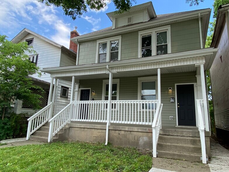 Primary Photo - 82 Dana Ave