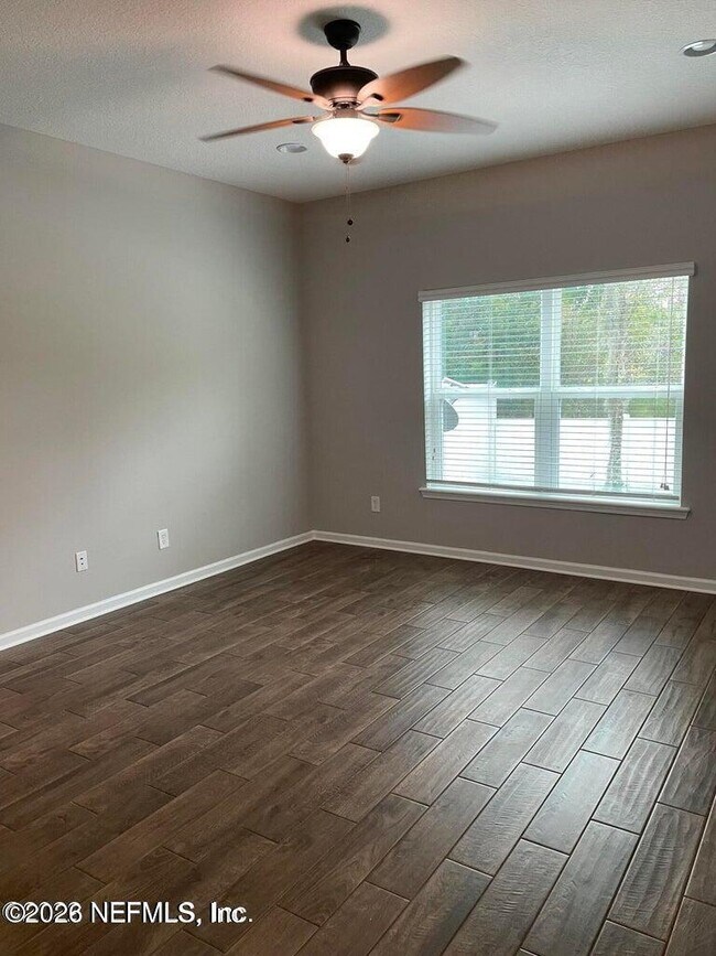 Building Photo - 81051 Leeside Ct