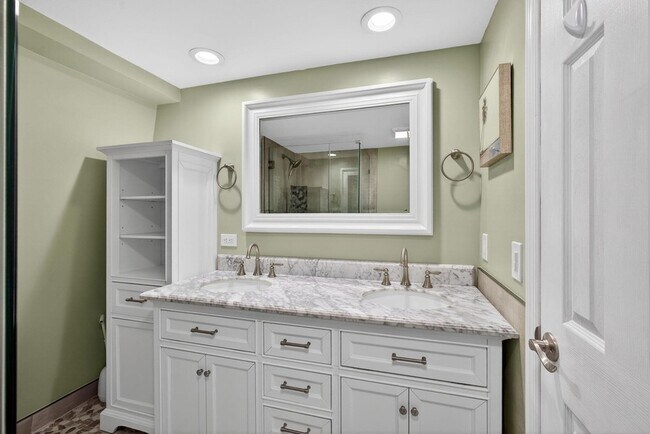 Building Photo - 112 Ocean Cove Dr