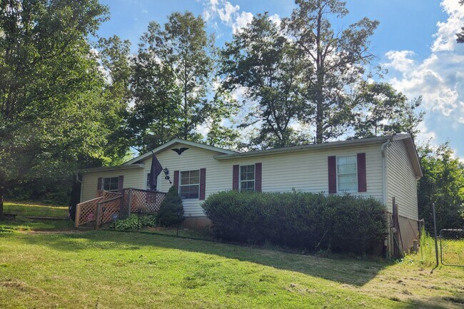 Building Photo - 2687 1st Ave NW