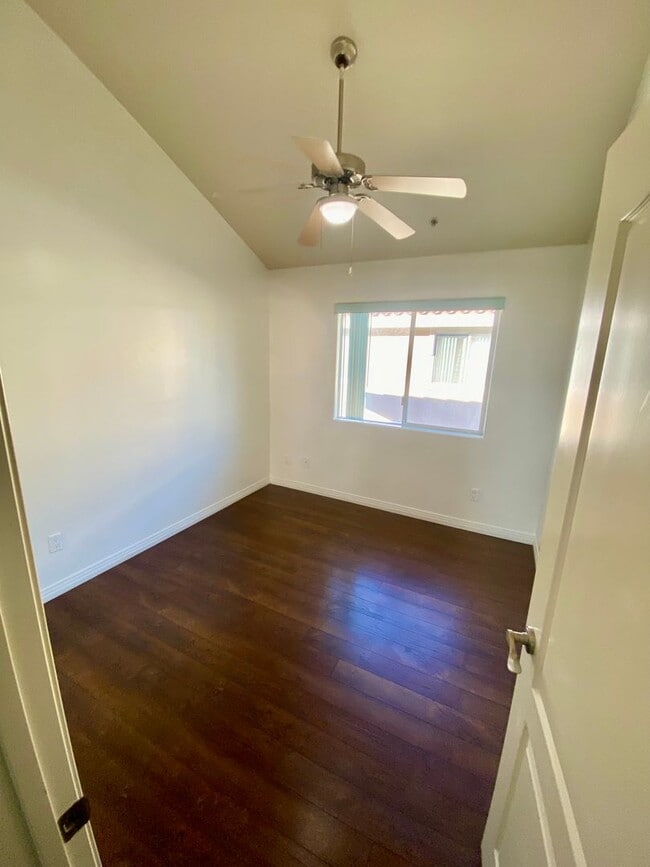 Building Photo - Spacious 4 Bed, 3 Bath Townhouse in Torrance $3,850