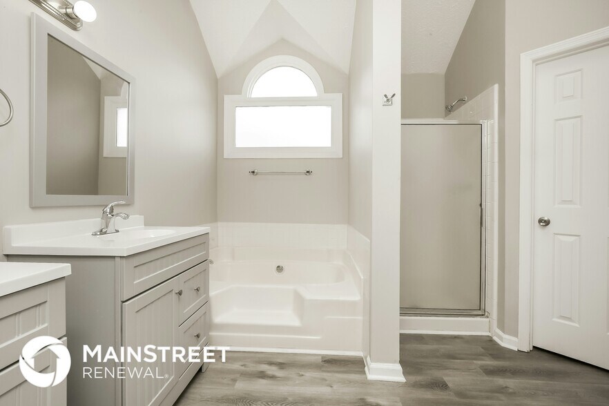 Building Photo - 2009 Hidden Cove Rd