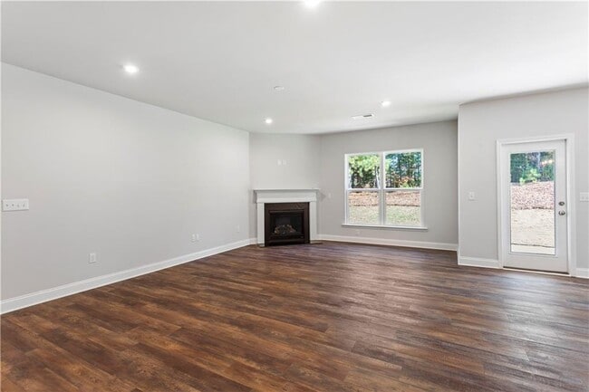 Building Photo - 425 Greyfield Dr