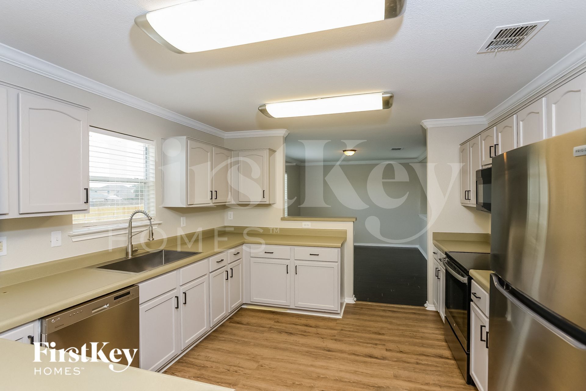 Building Photo - 10106 Caspian Ledge