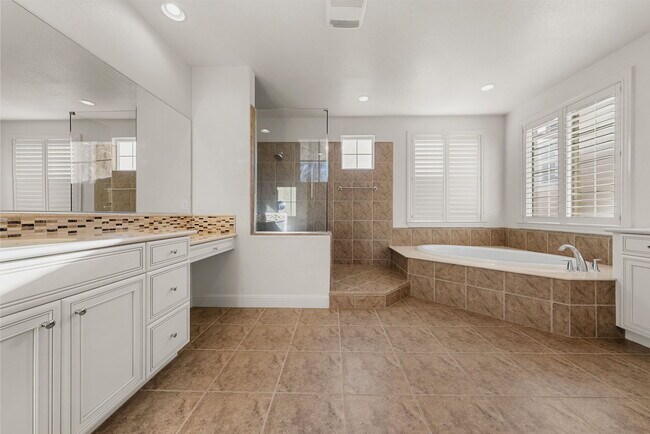 Building Photo - 7585 Mindy Mae Ln