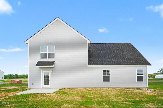 Building Photo - 92 Littlefield Ln