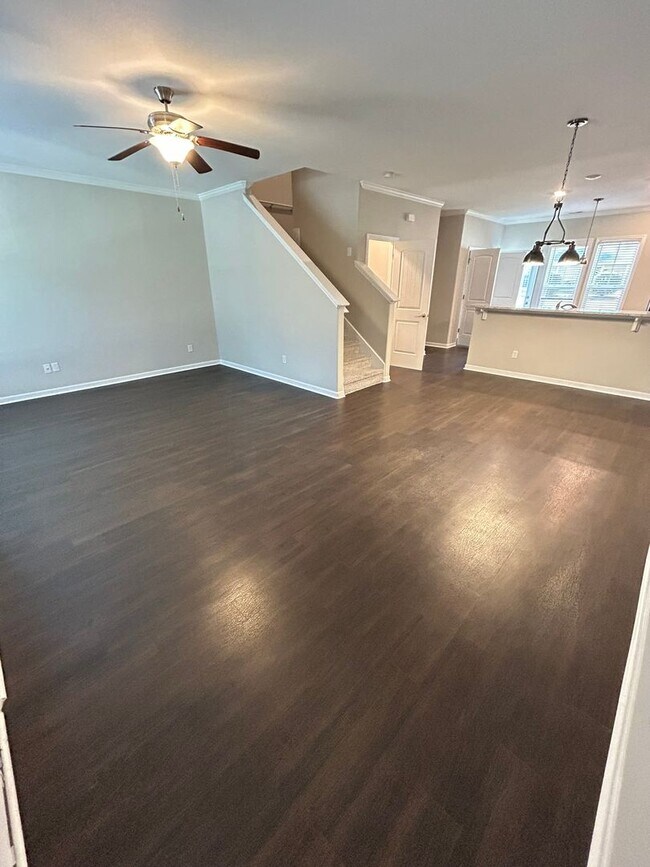 Building Photo - 3 Bedroom/ 2.5 Bathroom Berwick area in Savannah, GA