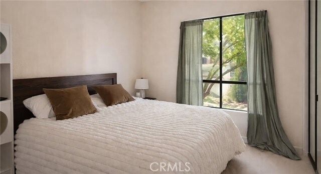 Building Photo - 6 Southwind