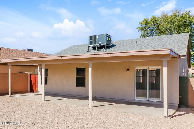 Building Photo - 11789 W Larkspur Rd