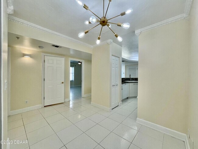 Building Photo - 4575 S Atlantic Ave