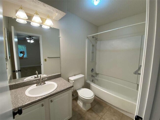 Building Photo - 5005 Wingate Way