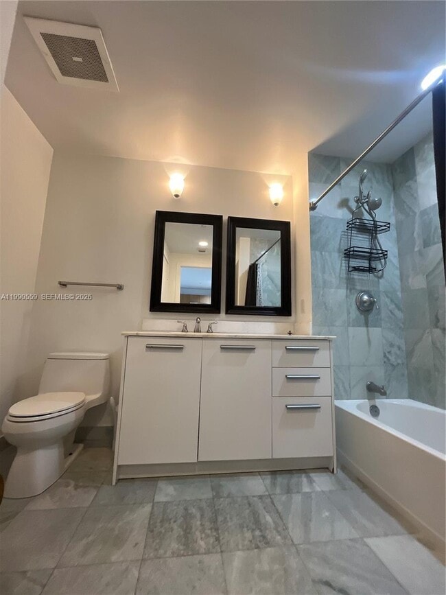 Building Photo - 1050 Brickell Ave