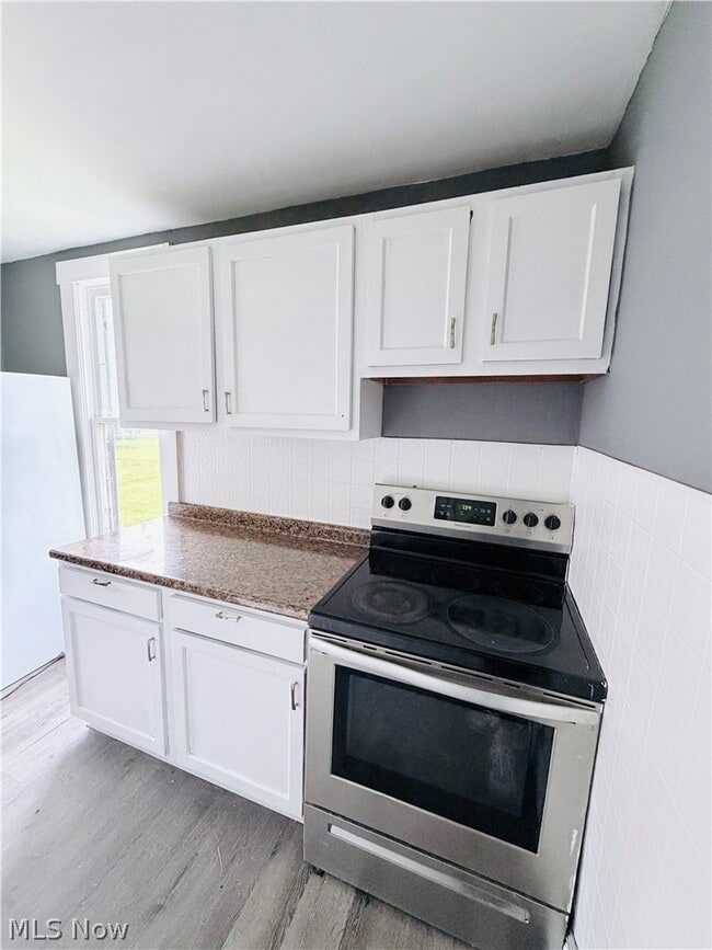 Building Photo - 1511 Stark Ave SW