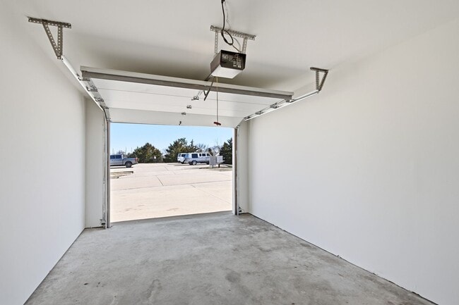 Building Photo - 3509-3511 La Mesa Dr.