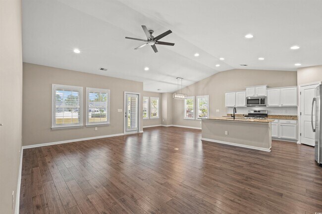 Building Photo - 3712 Park Pointe Ave