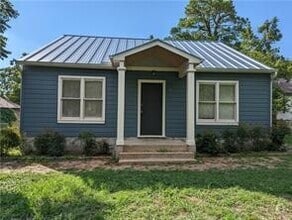 Building Photo - 308 Taylor Rd