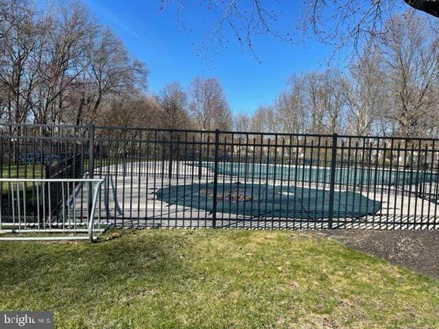 Building Photo - 27 Stratton Ct