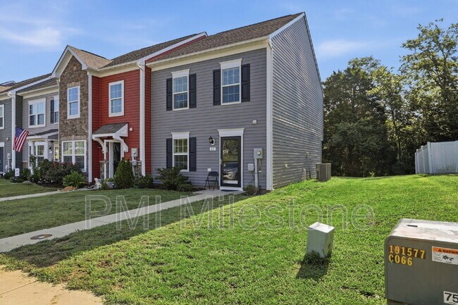 Building Photo - 65 Darien Dr
