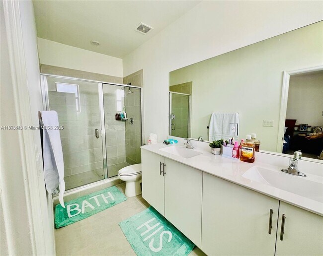 Building Photo - 25532 SW 108th Ave