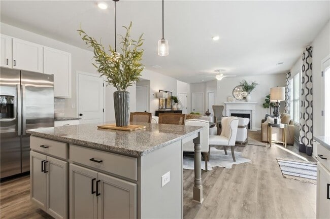 Building Photo - 497 Fox Crk Dr