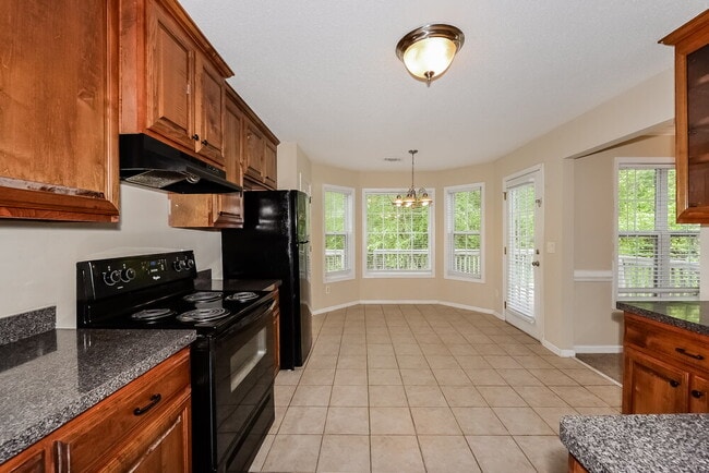 Building Photo - 754 Patriot's Point St